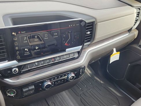 New 2026 GMC Sierra 2500 SLT w/ Max Trailering Package AWD/4WD image 21