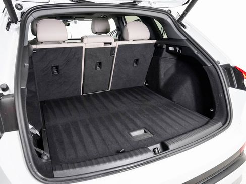 Used 2022 Audi Q4 e-tron Premium Plus image 24