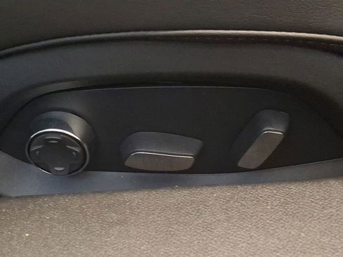 Certified 2024 Chevrolet Corvette Stingray Preferred Cpe w/ 2LT image 28