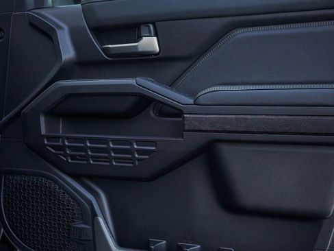 New 2024 Toyota Tacoma Limited AWD/4WD image 8