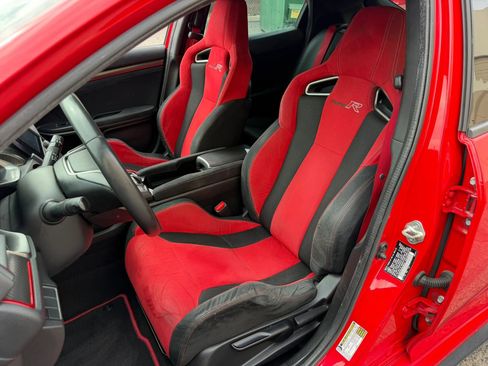 Used 2018 Honda Civic Type R image 13