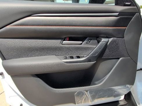 Used 2025 MAZDA CX-50 AWD 2.5 Hybrid w/ Weather Package image 15