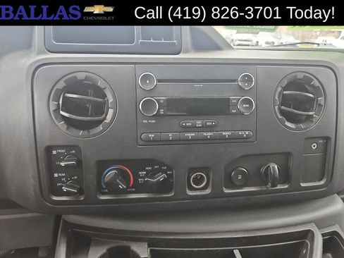 Used 2011 Ford E-350 and Econoline 350 XLT RWD image 13