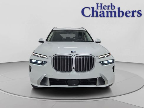 Used 2026 BMW X7 xDrive40i AWD/4WD image 2
