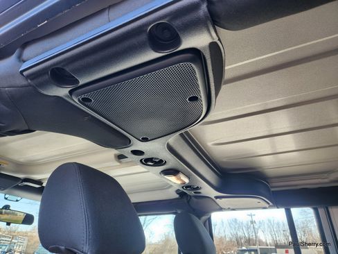 Used 2015 Jeep Wrangler Unlimited Sport image 51