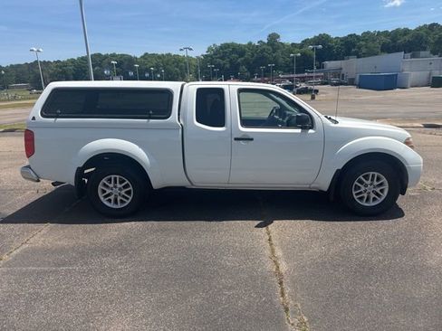 Used 2019 Nissan Frontier SV RWD image 8