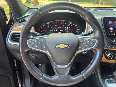 Used 2020 Chevrolet Equinox Premier AWD/4WD image 32