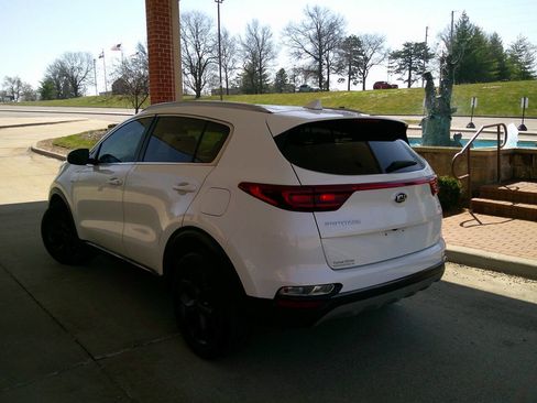 Used 2020 Kia Sportage S image 5