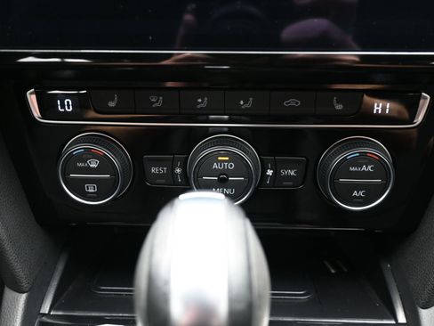 Used 2019 Volkswagen Arteon SE image 35