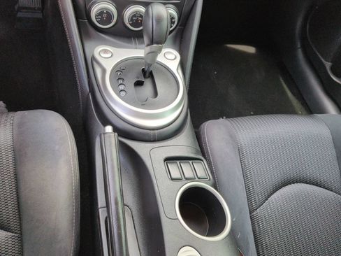 Used 2017 Nissan 370Z Coupe RWD image 17
