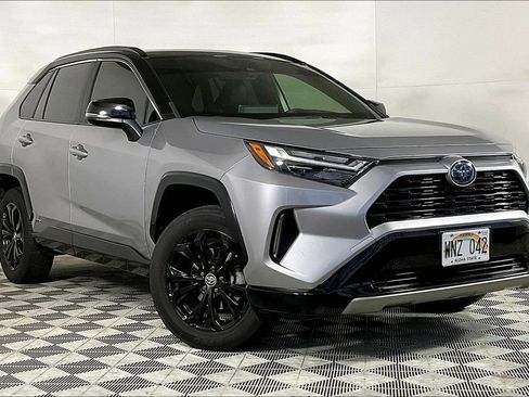 Used 2022 Toyota RAV4 XSE image 12