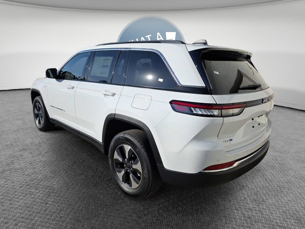 New 2025 Jeep Grand Cherokee Limited 4xe AWD/4WD image 8