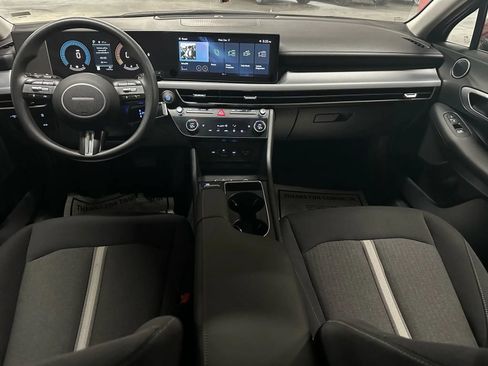 Used 2025 Hyundai Sonata SEL FWD image 9