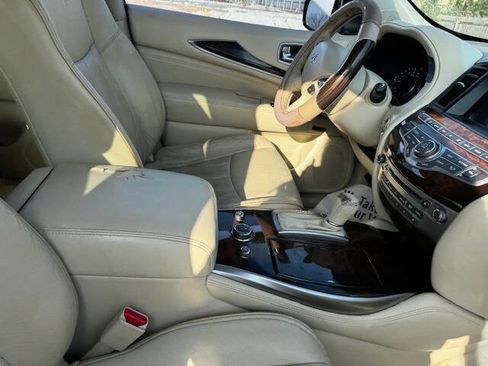 Used 2013 INFINITI JX35 AWD w/ Premium Pkg image 30
