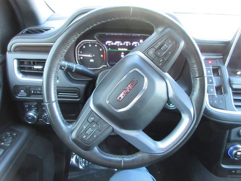 Used 2021 GMC Yukon SLE image 36