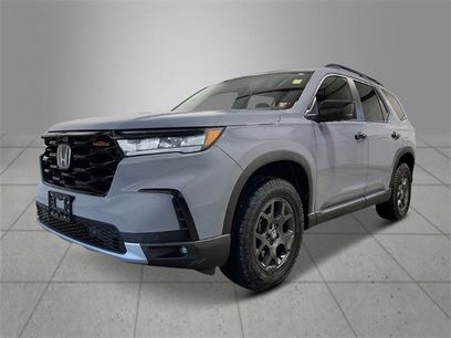 New 2025 Honda Pilot TrailSport