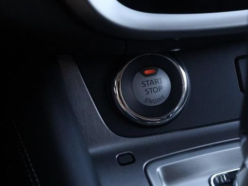 Certified 2024 Nissan Murano SV FWD image 14