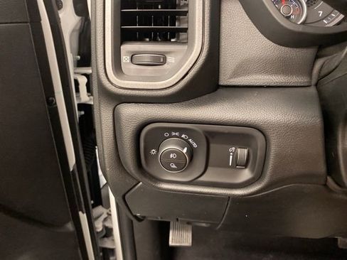 Used 2026 RAM 2500 Tradesman AWD/4WD image 18