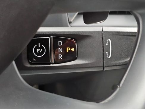 Certified 2024 Kia EV9 GT-Line image 38