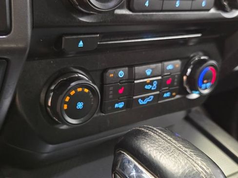 Used 2016 Ford F150 XLT w/ Equipment Group 302A Luxury AWD/4WD image 22