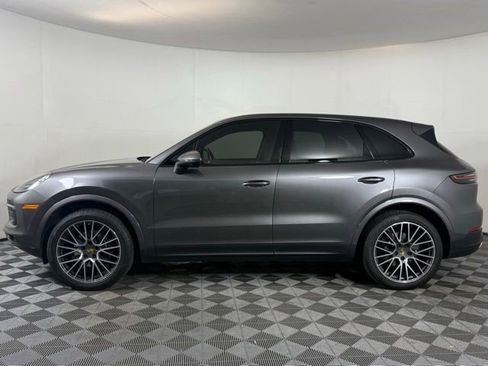 Used 2020 Porsche Cayenne image 3