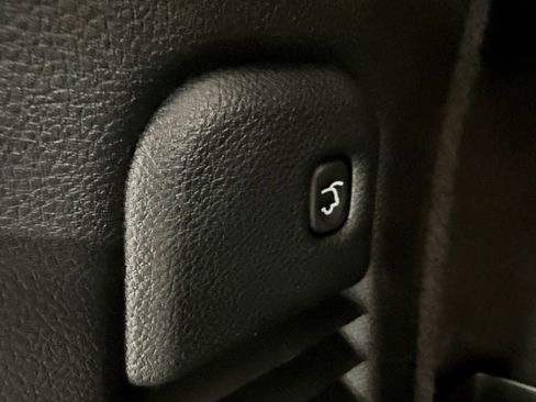 Used 2022 Dodge Durango R/T w/ Trailer Tow Group IV image 7