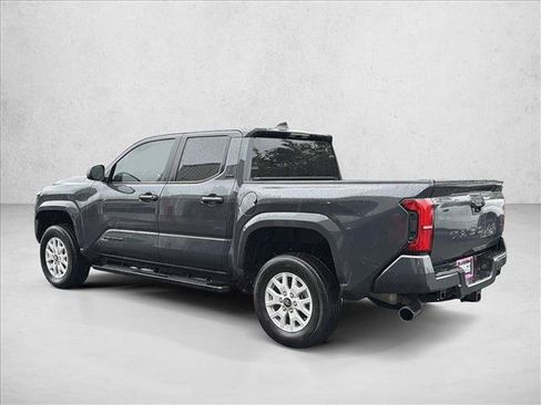 Used 2025 Toyota Tacoma SR5 RWD image 7