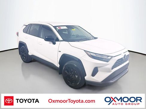 Certified 2025 Toyota RAV4 LE FWD image 1