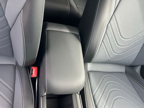 New 2026 Volkswagen Tiguan SE R-Line image 39