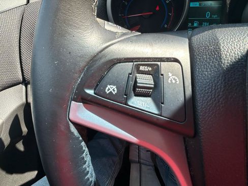 Used 2015 Chevrolet Cruze LT FWD image 18