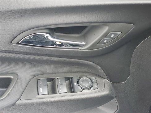 Used 2024 Chevrolet Equinox RS image 17