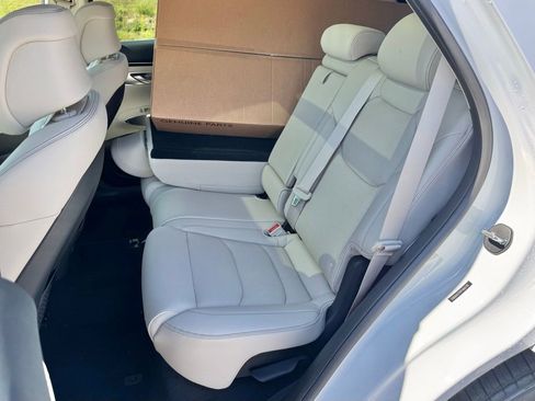 New 2026 Genesis GV70 2.5T Select AWD/4WD image 23
