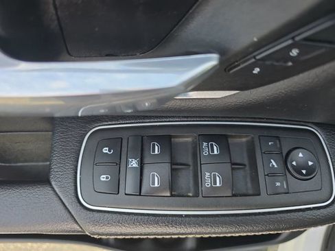 Used 2022 RAM 1500 Laramie AWD/4WD image 24