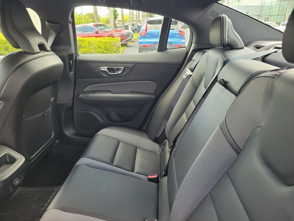 Used 2024 Volvo S60 B5 Plus w/ Climate Package AWD/4WD image 12