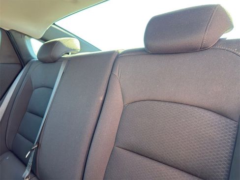 Used 2023 Chevrolet Malibu RS image 28