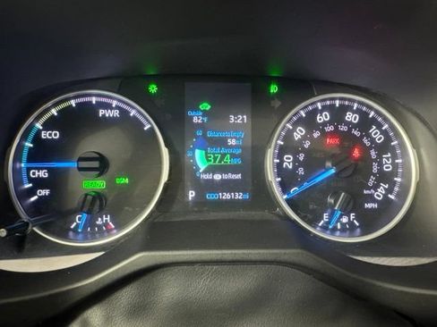 Used 2019 Toyota RAV4 XLE AWD/4WD image 18