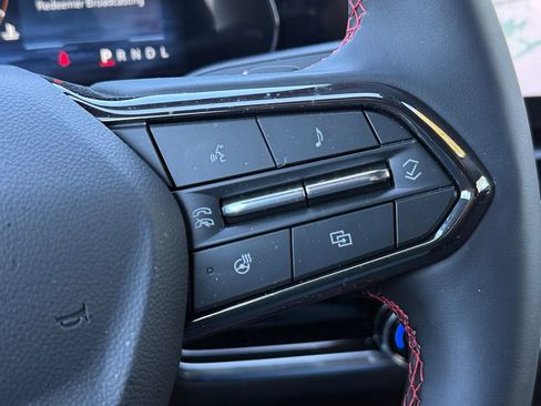 Used 2026 Chevrolet Equinox RS w/ Convenience Package III image 26