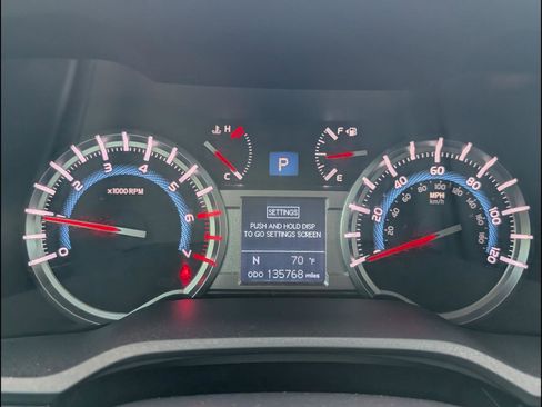 Used 2017 Toyota 4Runner SR5 Premium AWD/4WD image 10