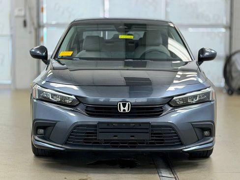 Used 2022 Honda Civic LX image 2