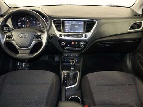 Used 2022 Hyundai Accent Limited image 14