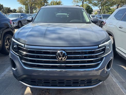 Used 2026 Volkswagen Atlas SE FWD image 9