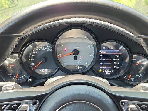 Used 2017 Porsche 911 Carrera S RWD image 32
