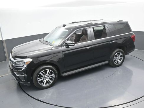 Used 2024 Ford Expedition Limited image 58