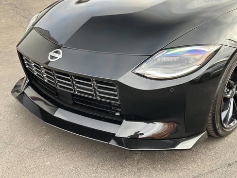 Used 2024 Nissan Z Performance w/ Floor Mat Package image 4