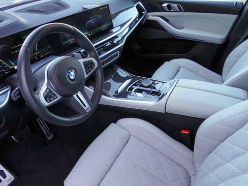Certified 2025 BMW X5 M60i image 9