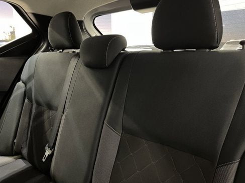 Used 2020 Nissan Kicks S image 27