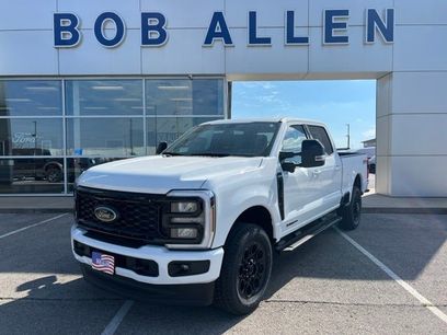 New 2026 Ford F250 Lariat w/ Black Appearance Package