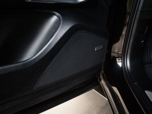 Certified 2023 Porsche Cayenne Turbo AWD/4WD image 21