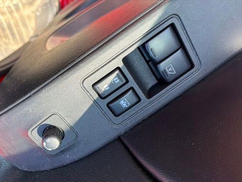 Certified 2025 Nissan Frontier SV AWD/4WD image 12