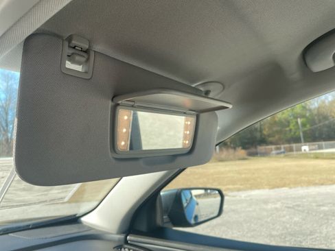 Used 2018 GMC Terrain SLT w/ Preferred Package image 22